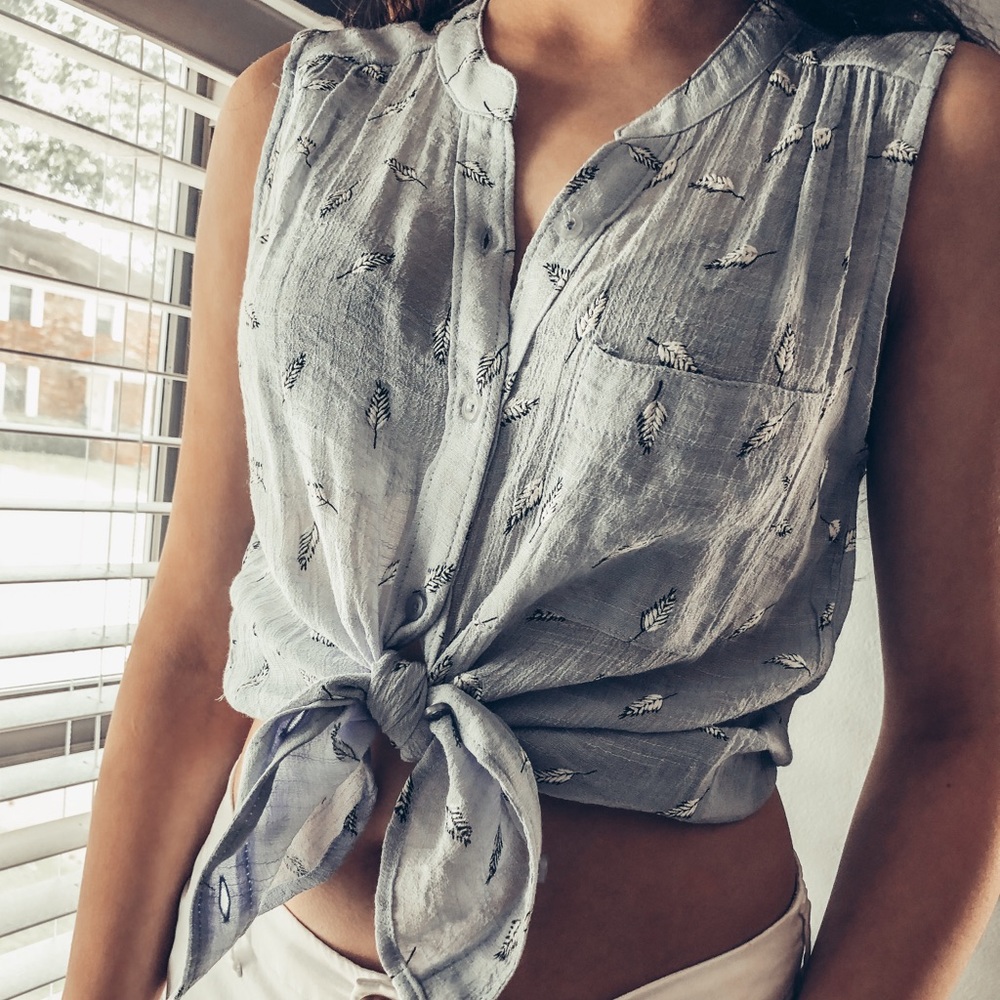 Blue tank crop